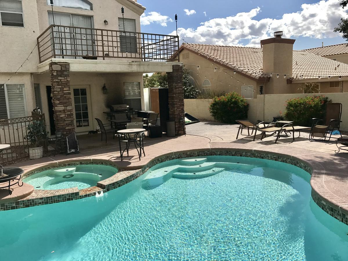 Amazing Henderson Home - thumb 3
