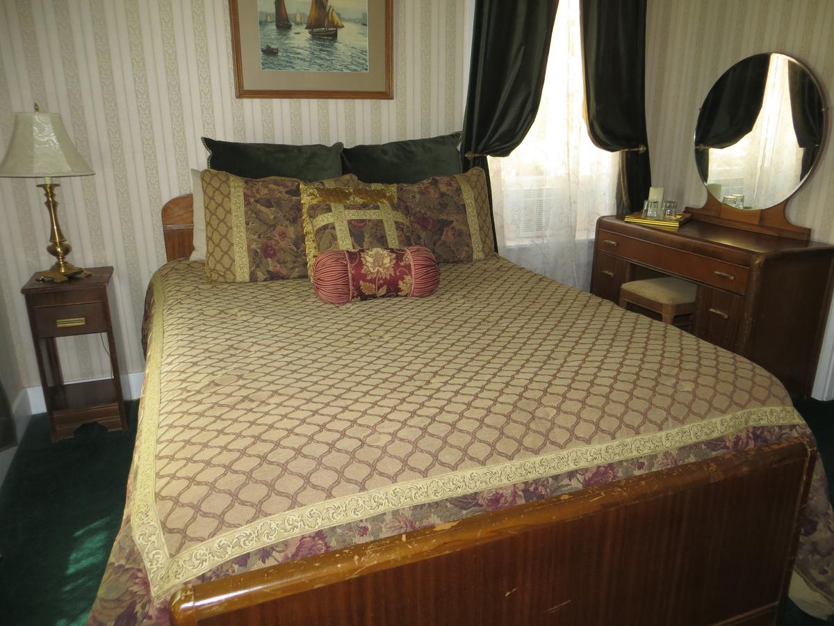 Edith Palmer's Country Inn, Historical Bed & Breakfast - thumb 10