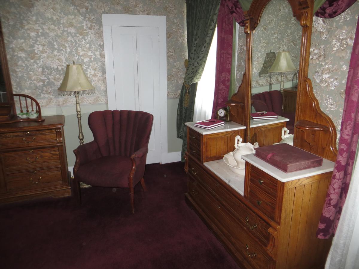 Edith Palmer's Country Inn, Historical Bed & Breakfast - thumb 37