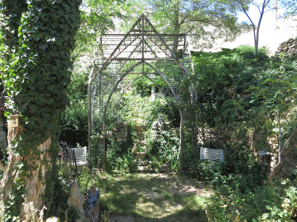 Edith Palmer's Country Inn, Historical Bed & Breakfast - thumb 41