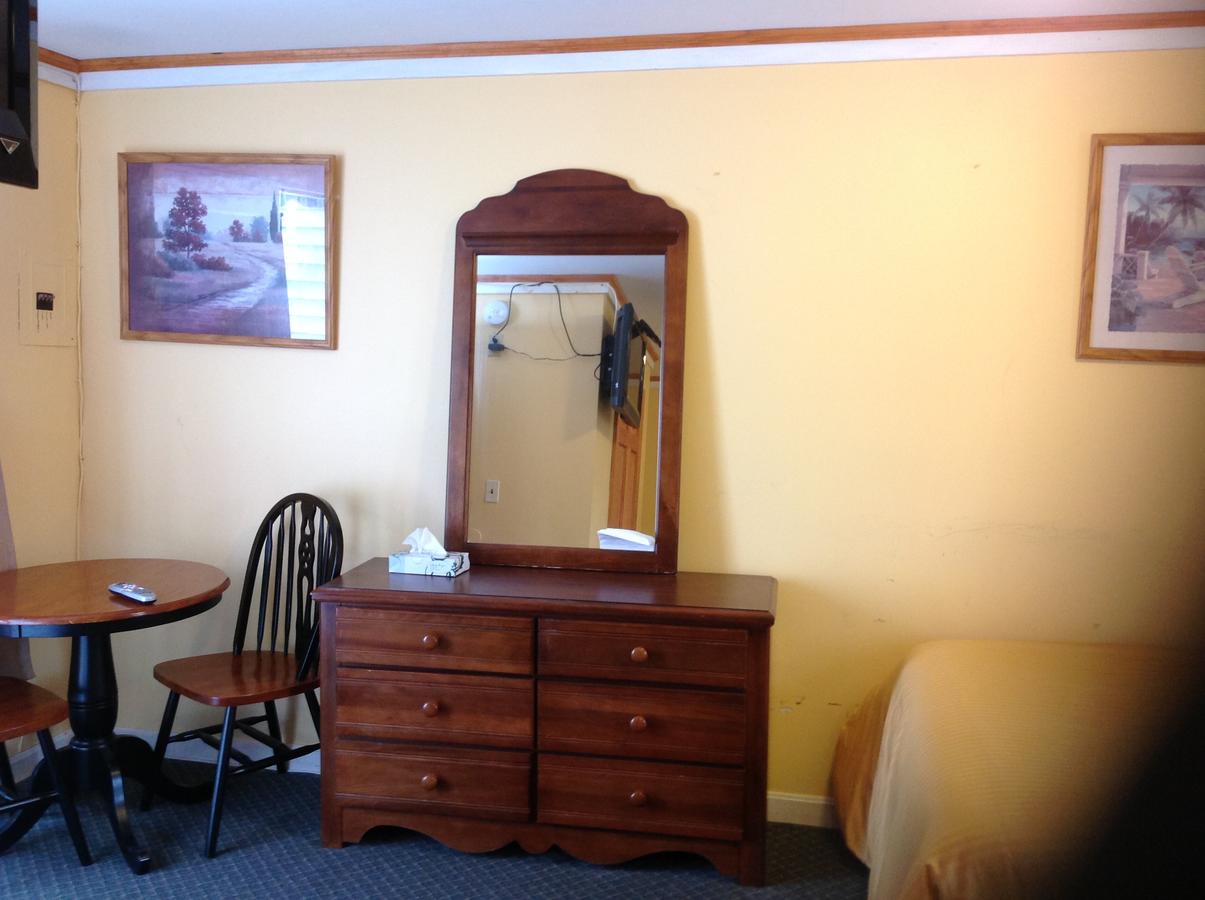 The Moulton Hotel - thumb 38