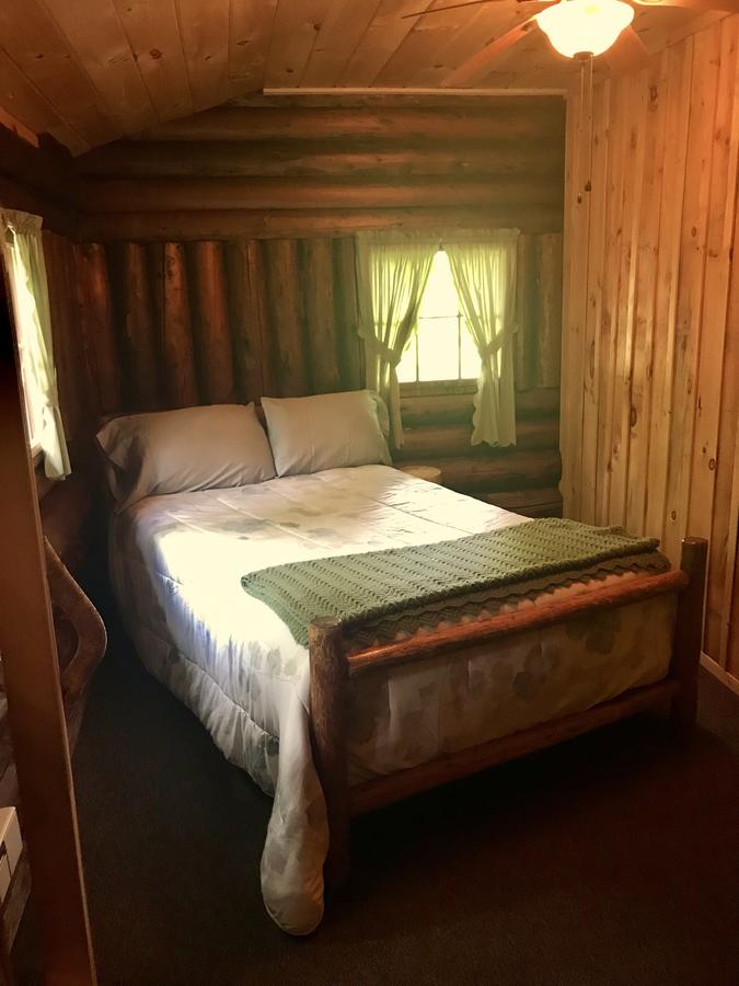 Rustic Log Cabins - thumb 5
