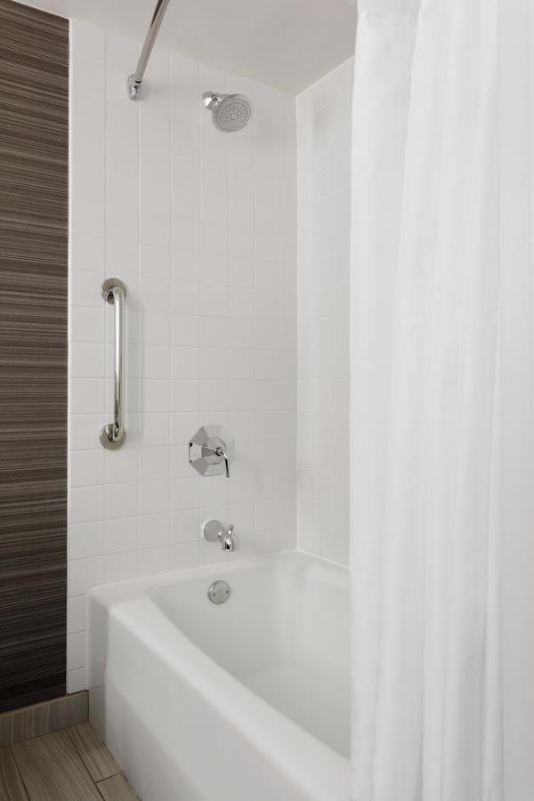 Newark Liberty International Airport Marriott - thumb 17