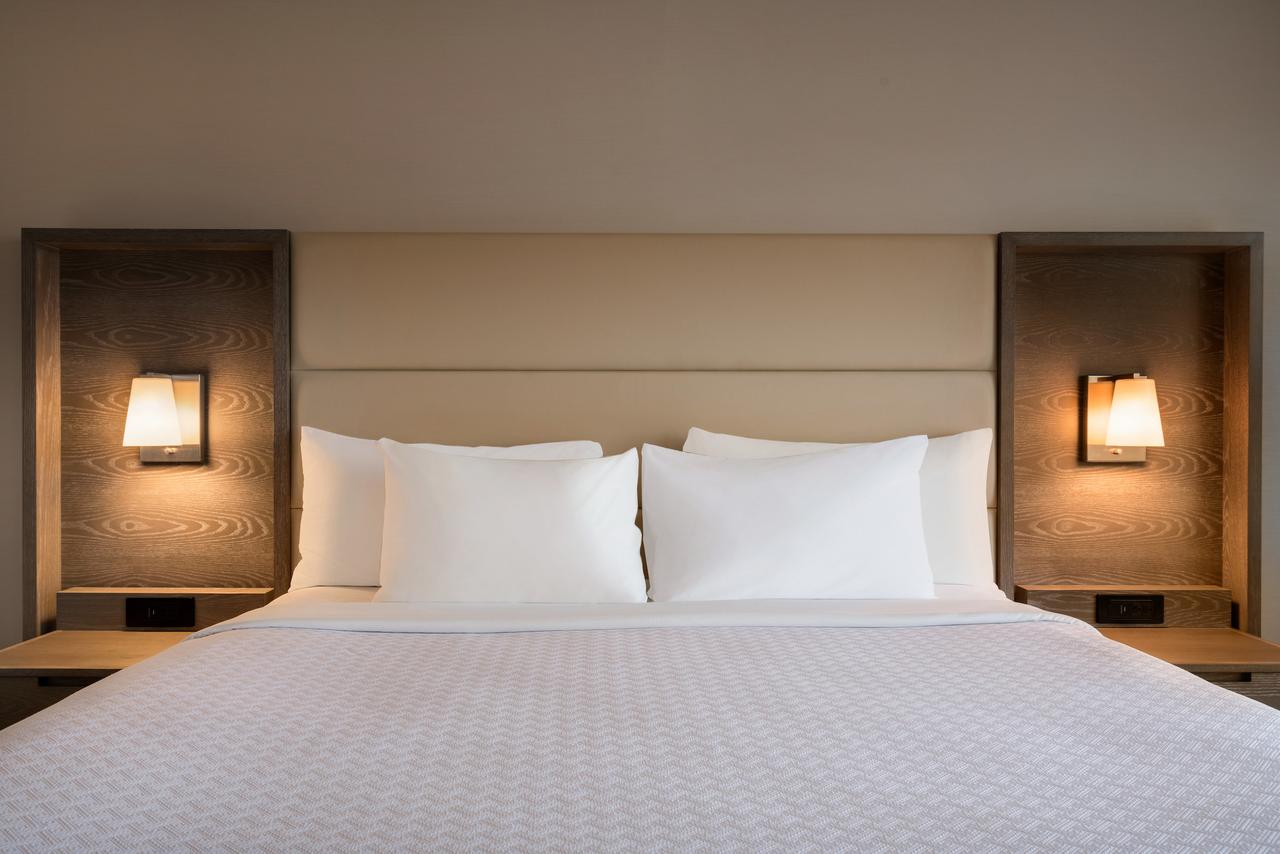 Crowne Plaza Englewood - thumb 3