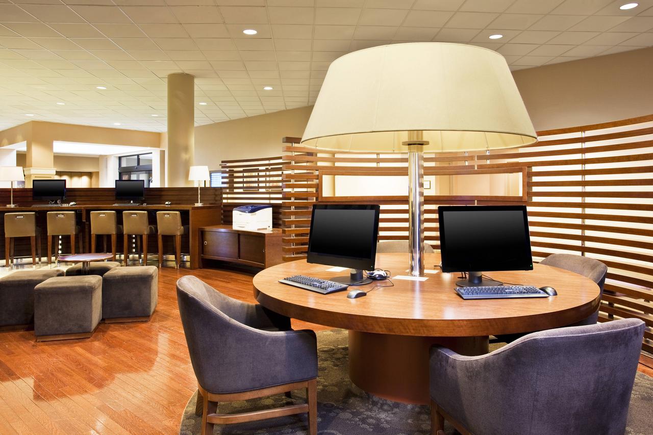 Sheraton Parsippany Hotel - thumb 43