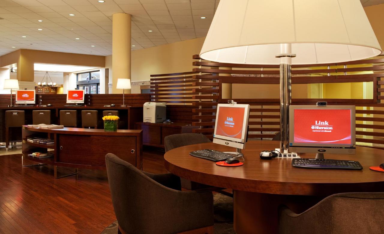 Sheraton Parsippany Hotel - thumb 4