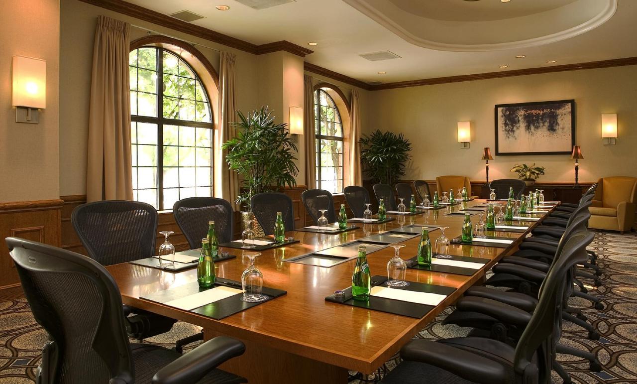 Sheraton Parsippany Hotel - thumb 14