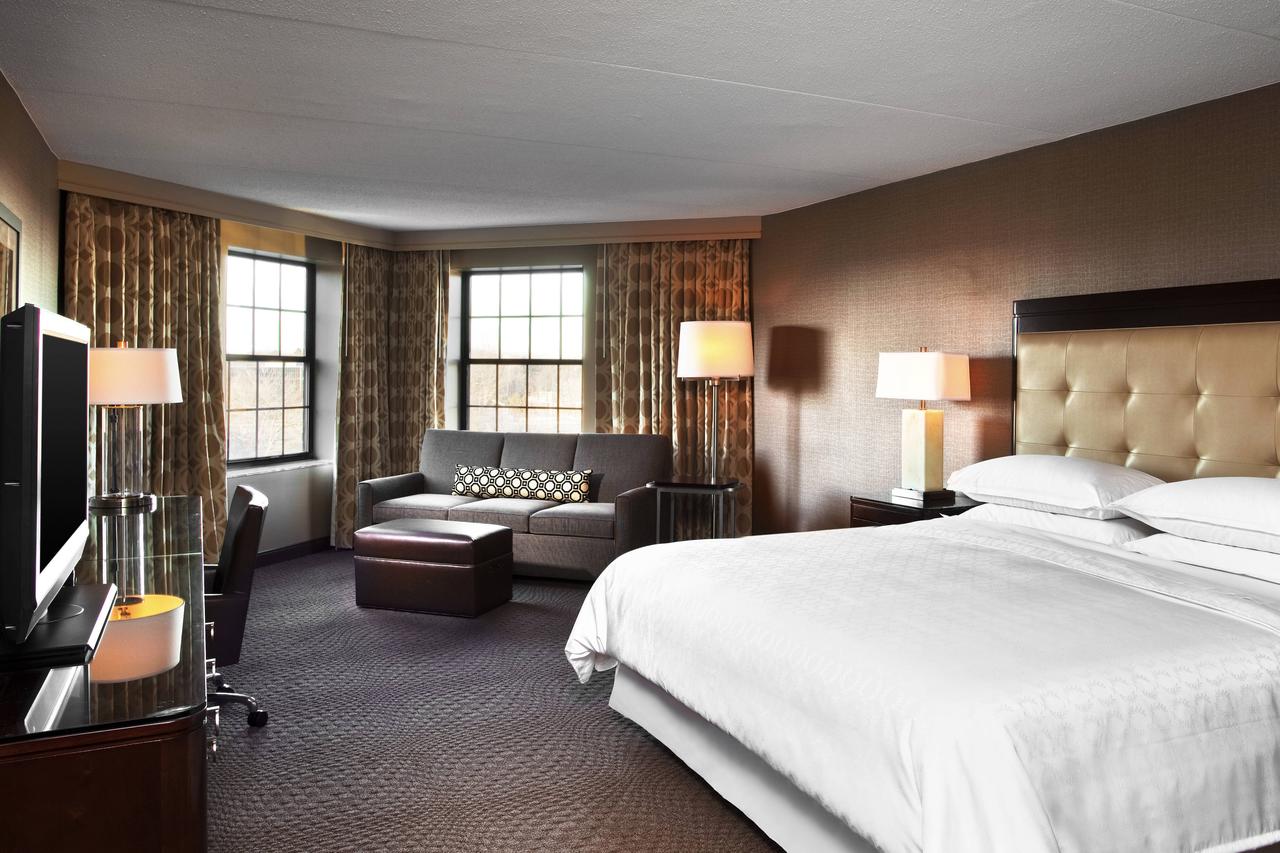 Sheraton Parsippany Hotel - thumb 30