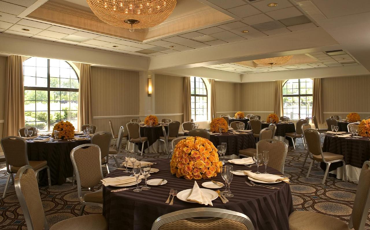 Sheraton Parsippany Hotel - thumb 11