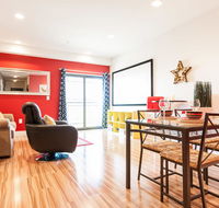 Luxury 3-Bedroom Apartment - 10 Minutes to Times Square - Accommodation Los Angeles