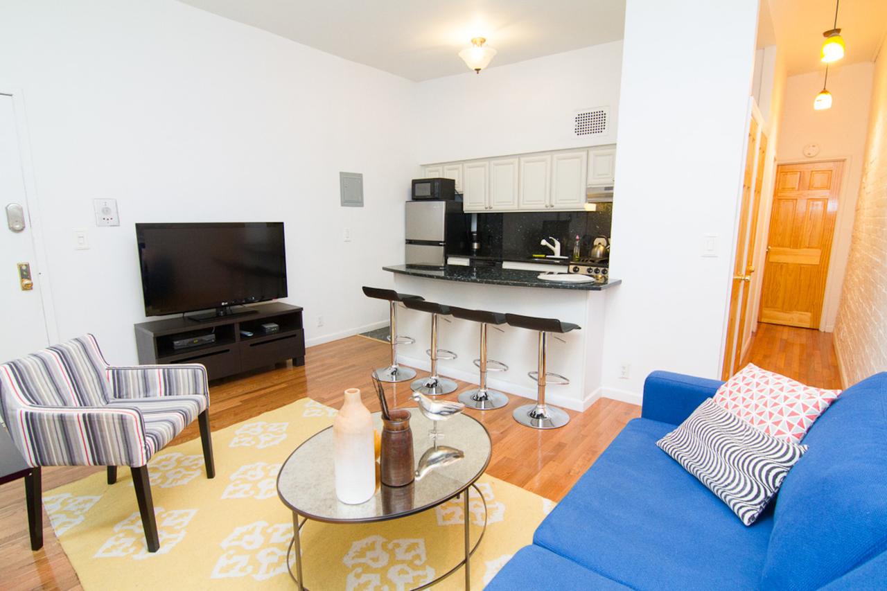 Charming Hoboken, NJ Apartments Near Manhattan - thumb 1