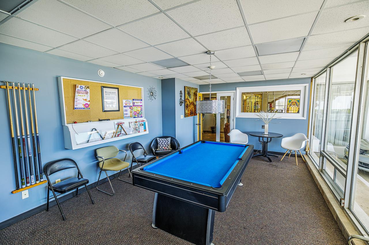 Crusader Oceanfront Resort - thumb 2