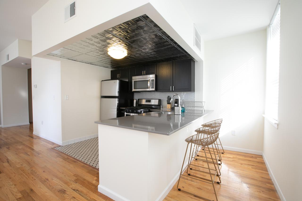 Modern 2 BR Duplex With Easy Access To Manhattan - thumb 3
