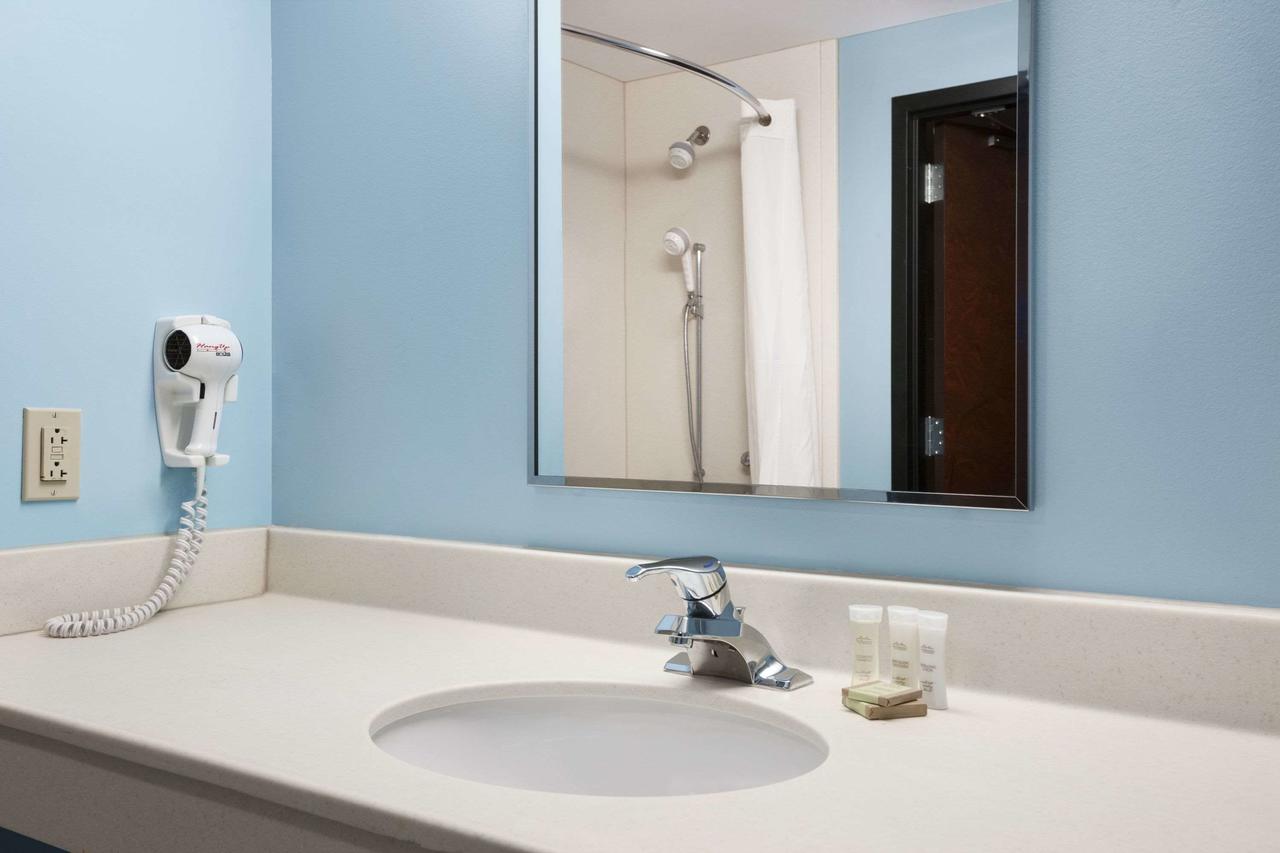 Super 8 By Wyndham Pennsville/Wilmington - thumb 23