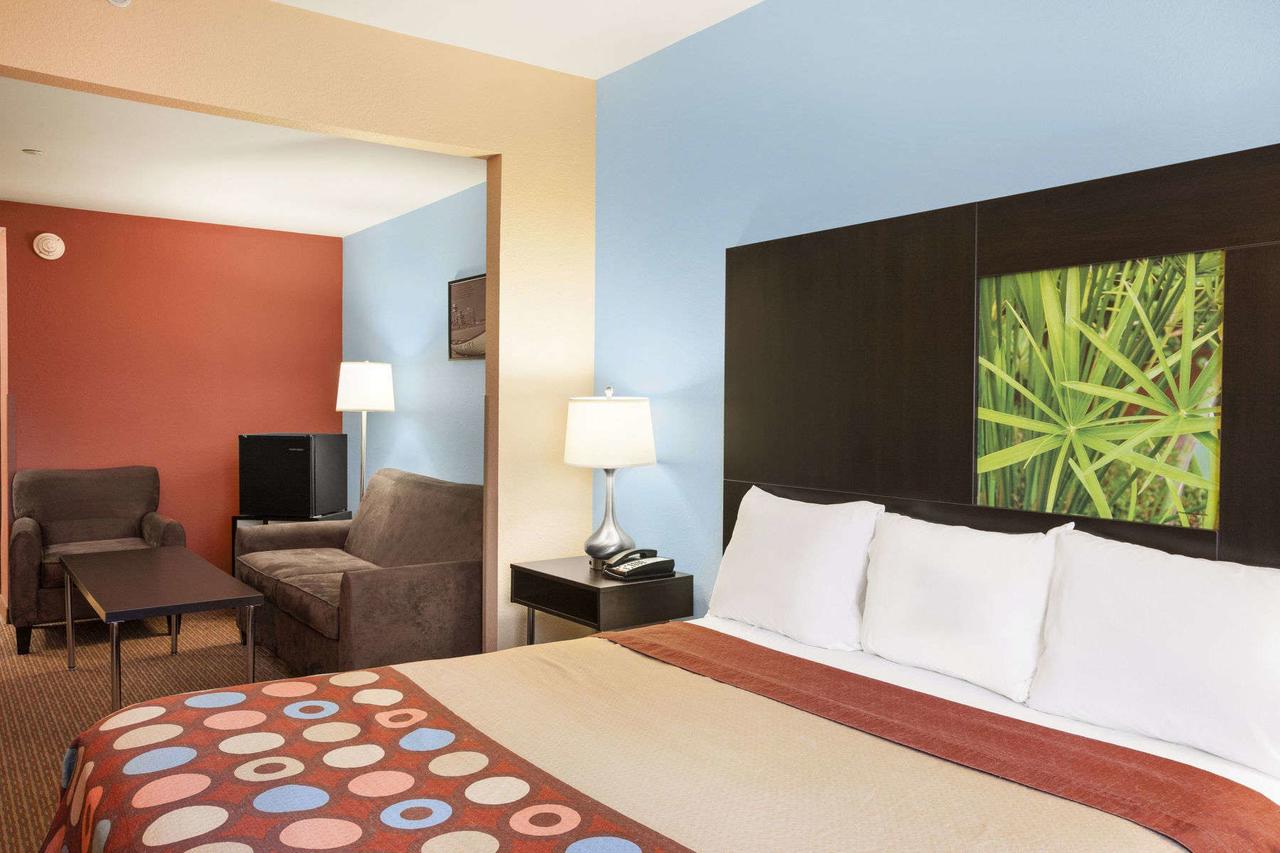 Super 8 By Wyndham Pennsville/Wilmington - thumb 1