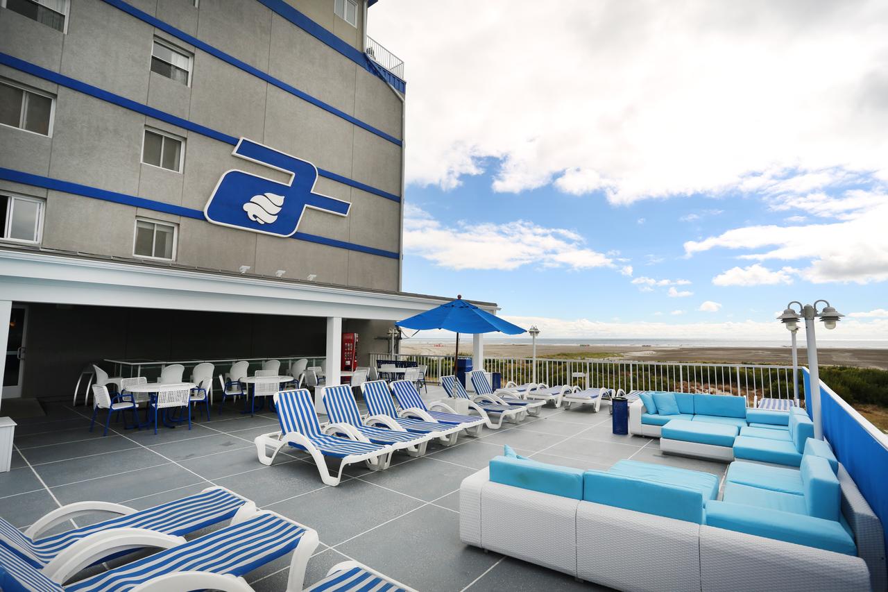 Adventurer Oceanfront Inn - thumb 15