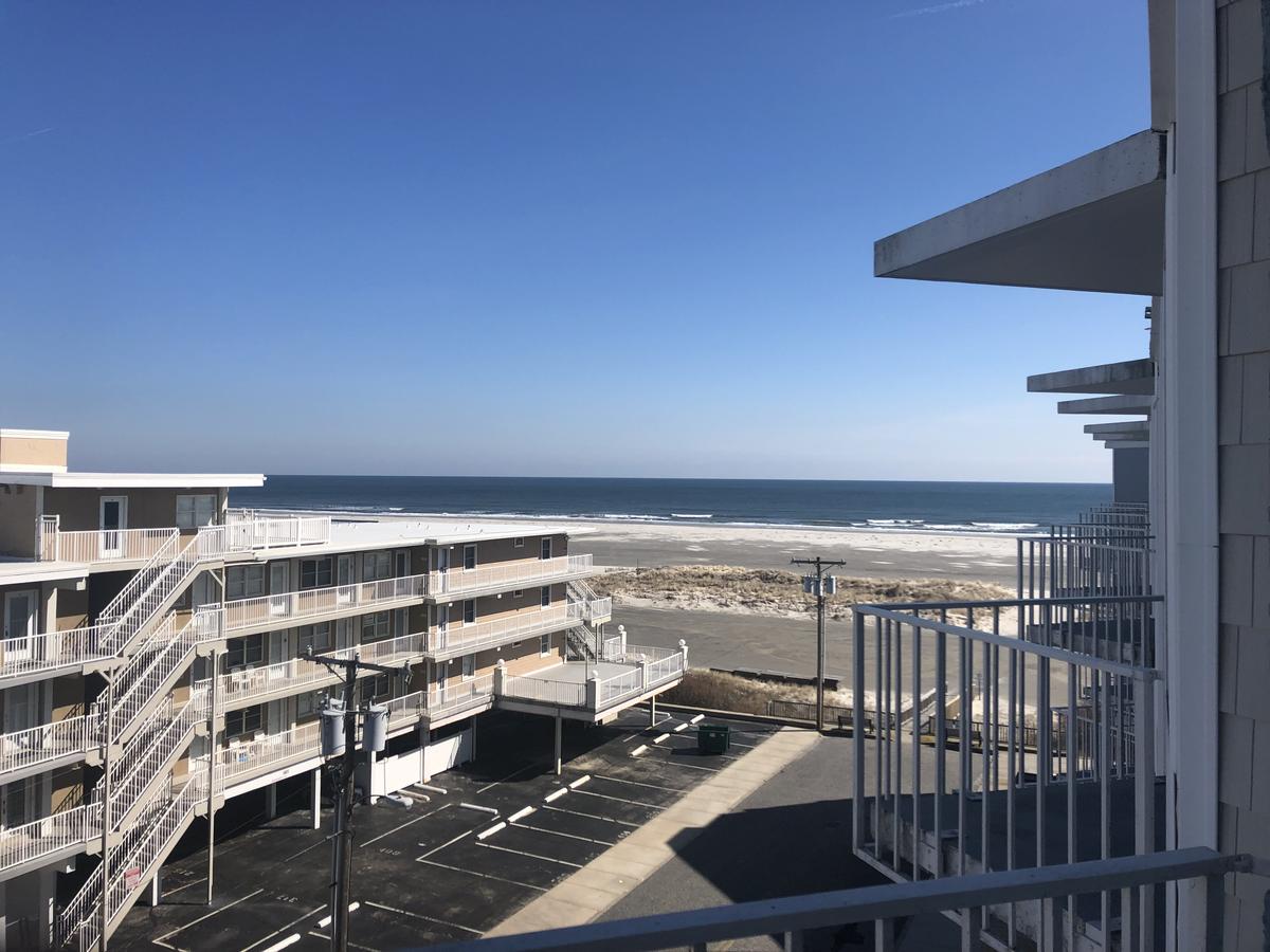 El Coronado Resort - thumb 9