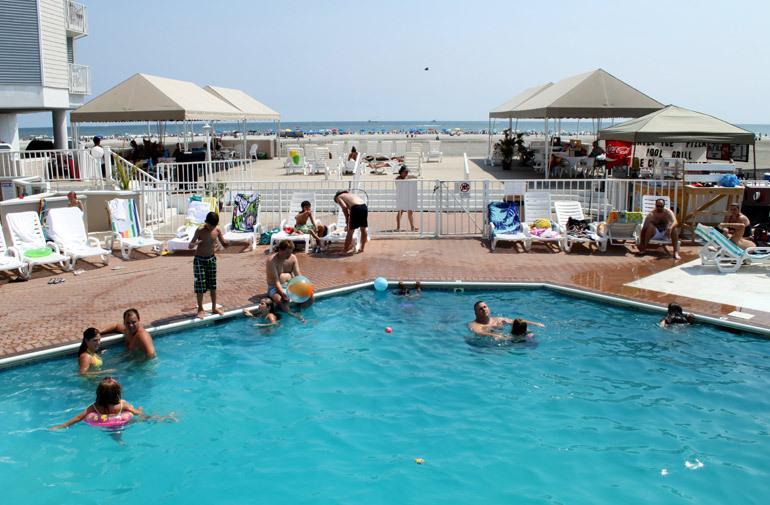 El Coronado Resort - thumb 23