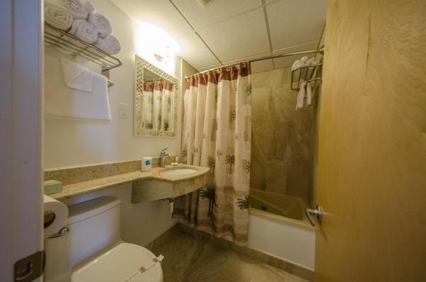 Waikiki Oceanfront Inn - thumb 3