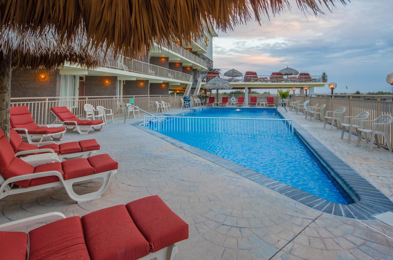 Waikiki Oceanfront Inn - thumb 28