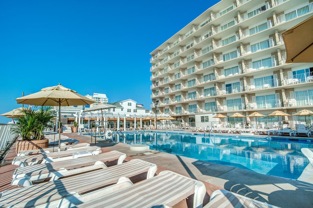 Reges Oceanfront Resort - thumb 9