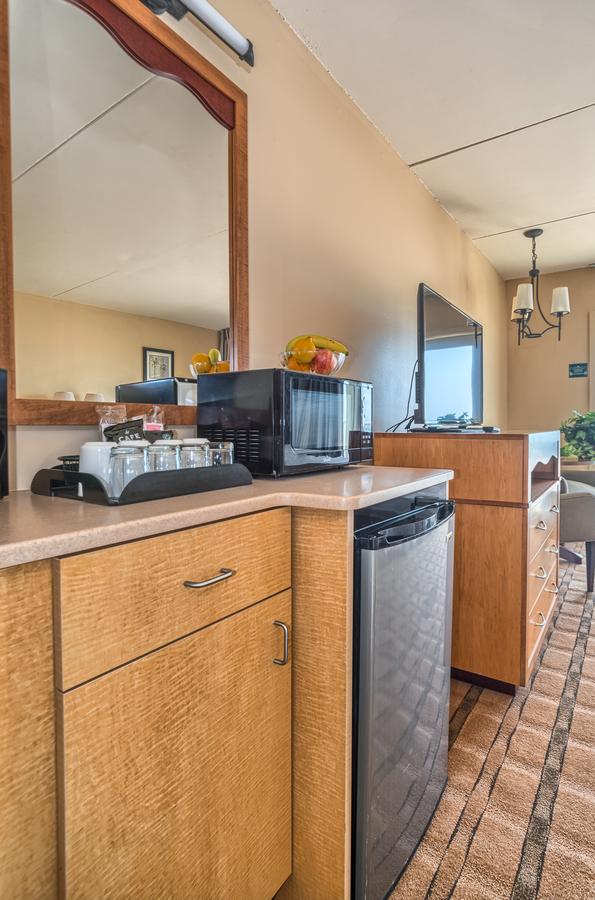 Reges Oceanfront Resort - thumb 16