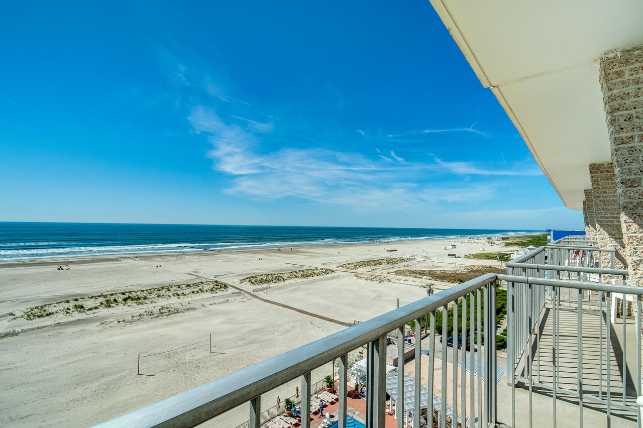 Reges Oceanfront Resort - thumb 10