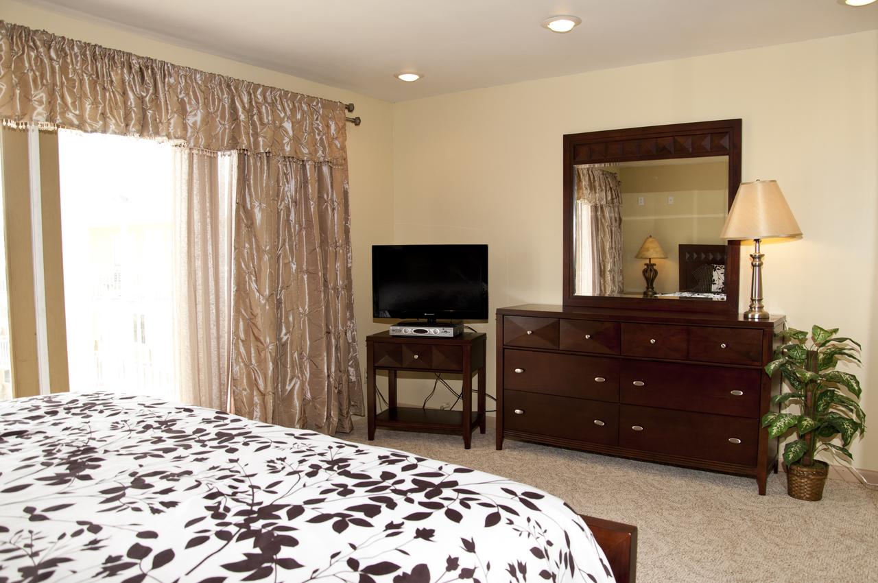 Coliseum Ocean Resort - thumb 11