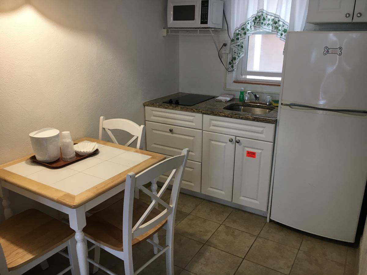 Beach Colony Motel - thumb 4