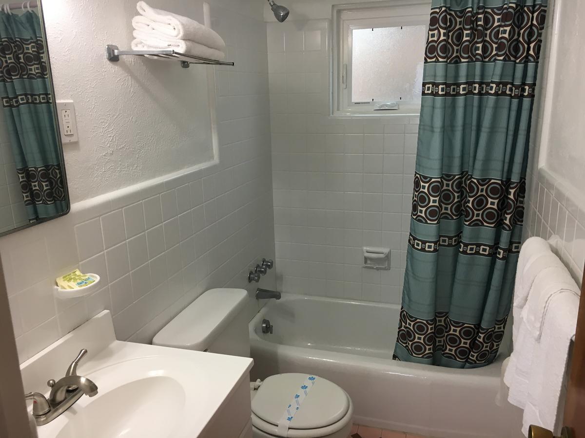 Beach Colony Motel - thumb 5