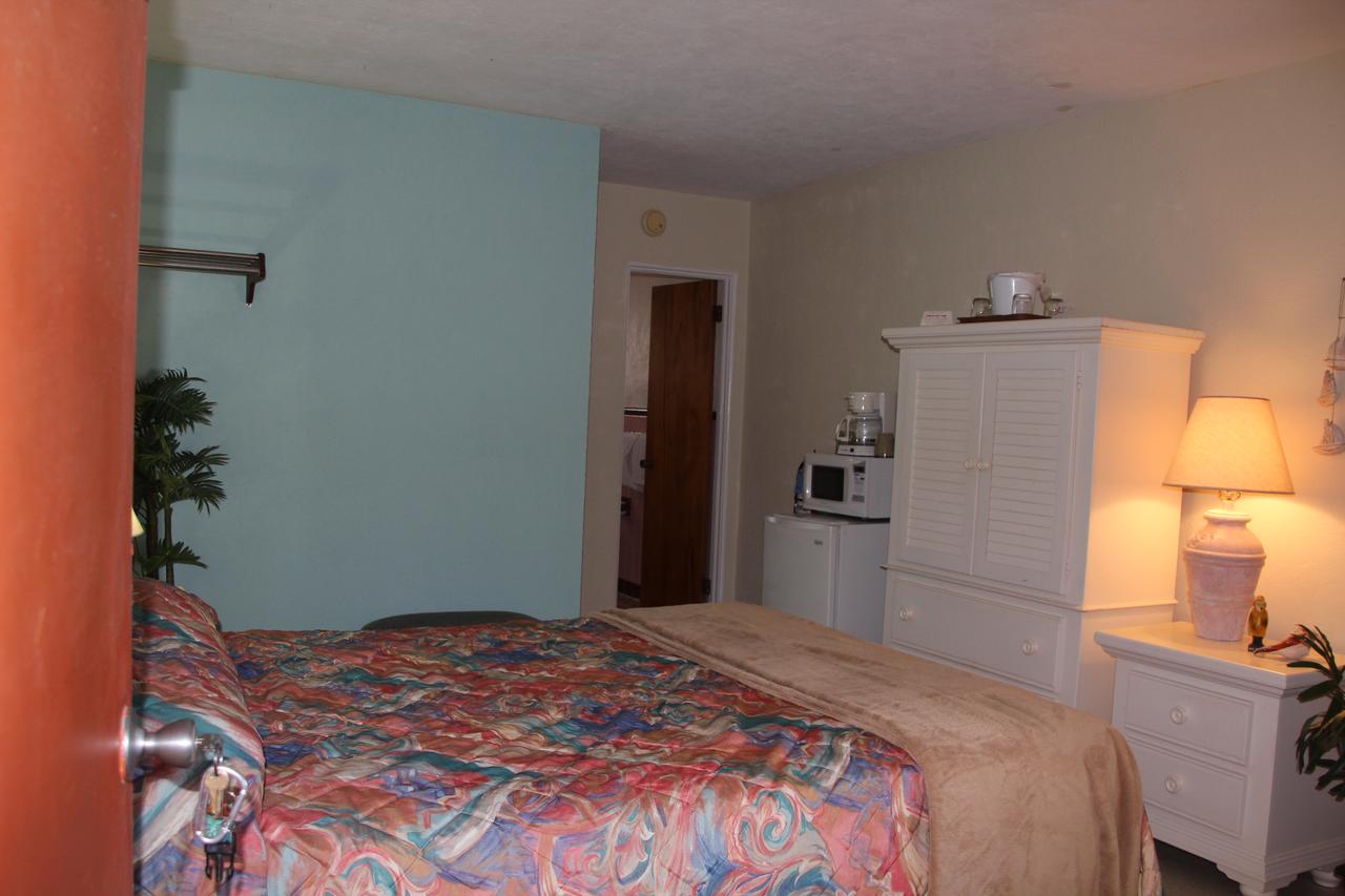 Beach Colony Motel - thumb 37