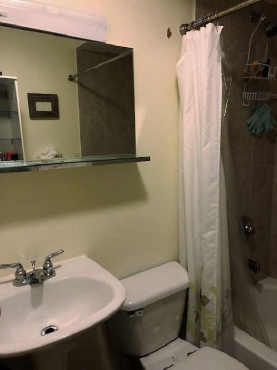 NYC Apartment 10 Mins From WTC - thumb 5