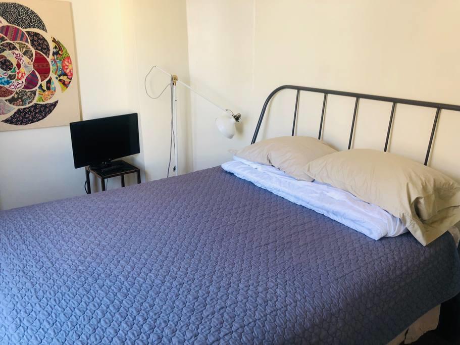 NYC Apartment 10 Mins From WTC - thumb 3