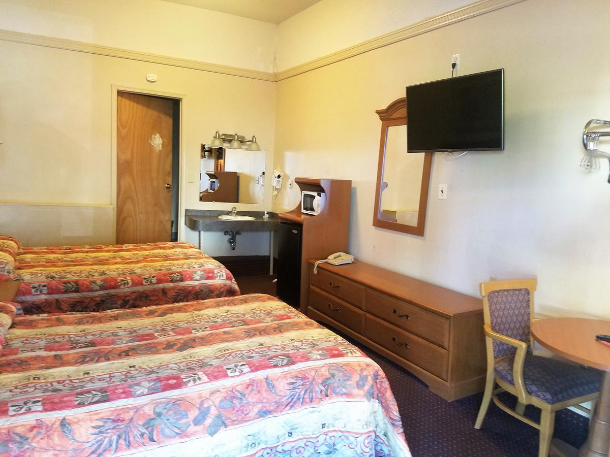 Travelers Lodge - thumb 11