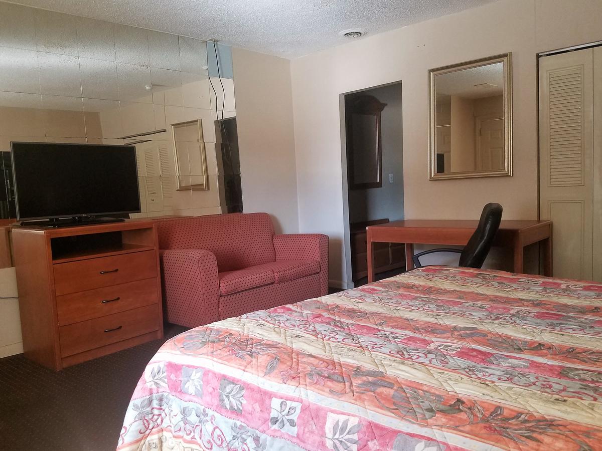 Travelers Lodge - thumb 12