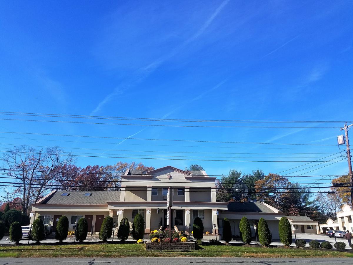 Travelers Lodge - thumb 2