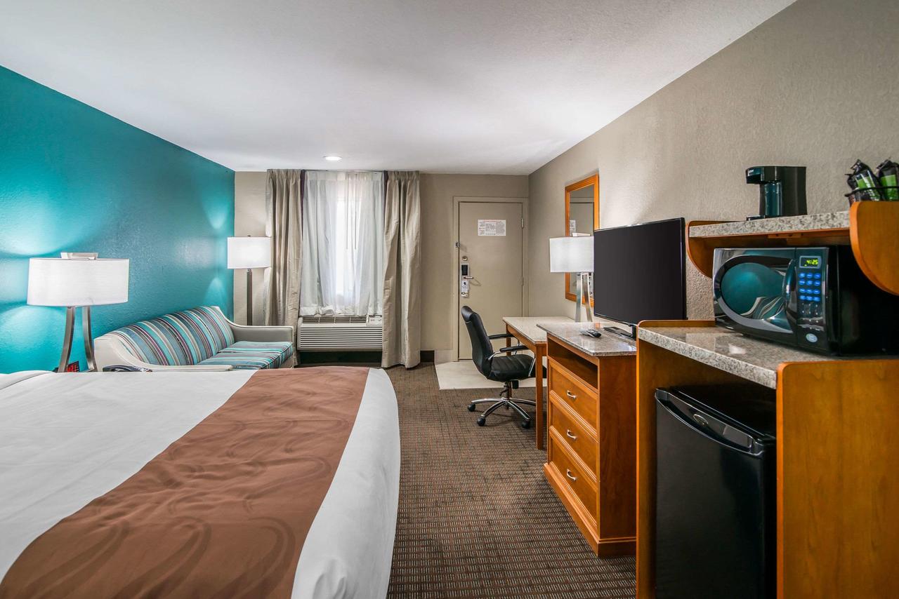 Quality Inn & Suites Near White Sands National Monument - thumb 19