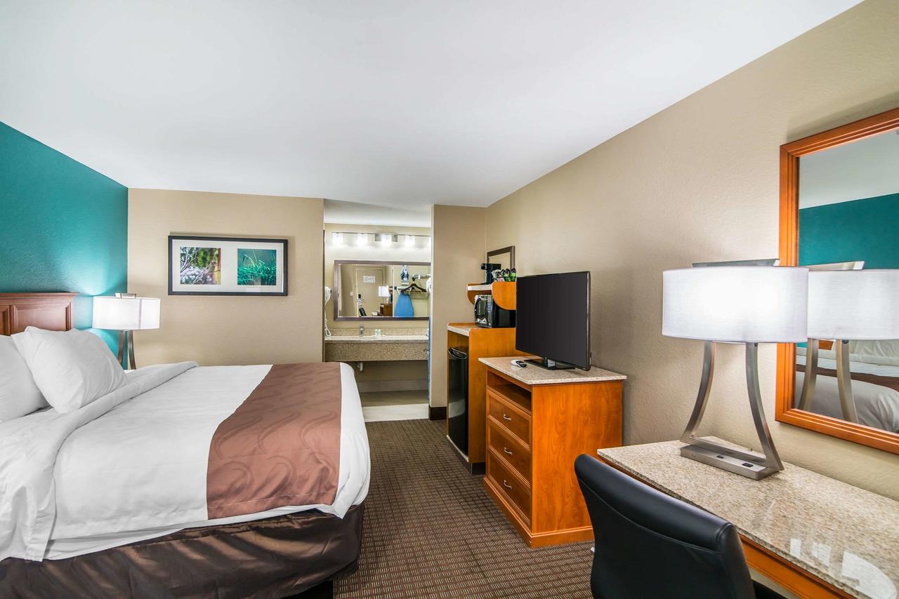 Quality Inn & Suites Near White Sands National Monument - thumb 15