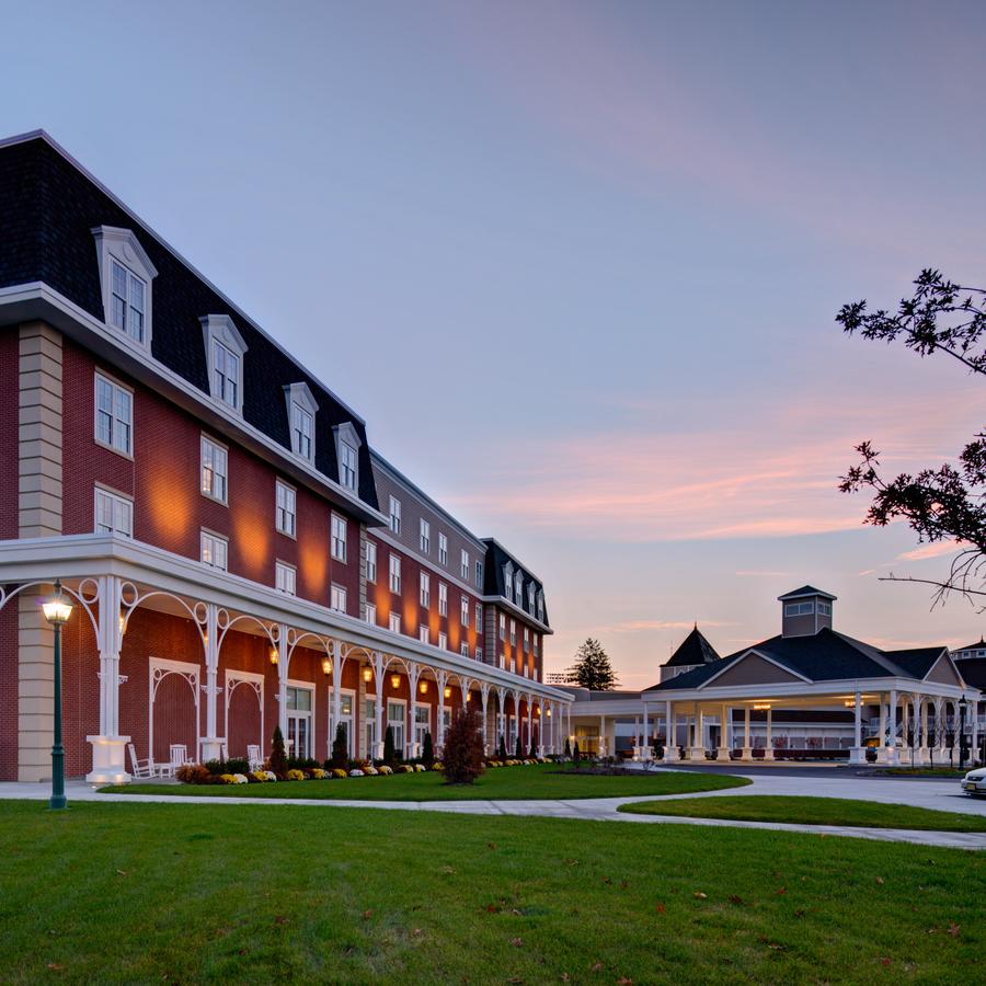 Saratoga Casino Hotel - thumb 0