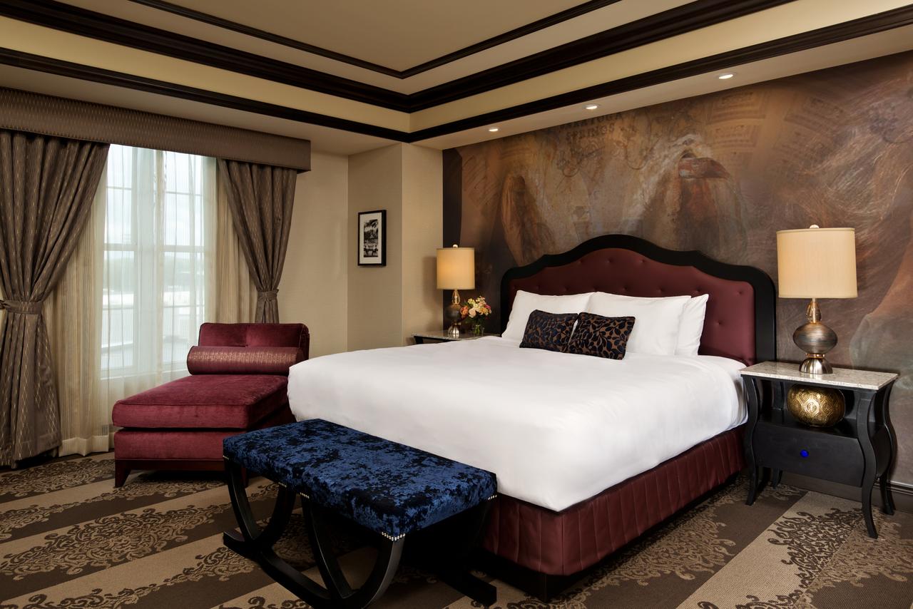 Saratoga Casino Hotel - thumb 12