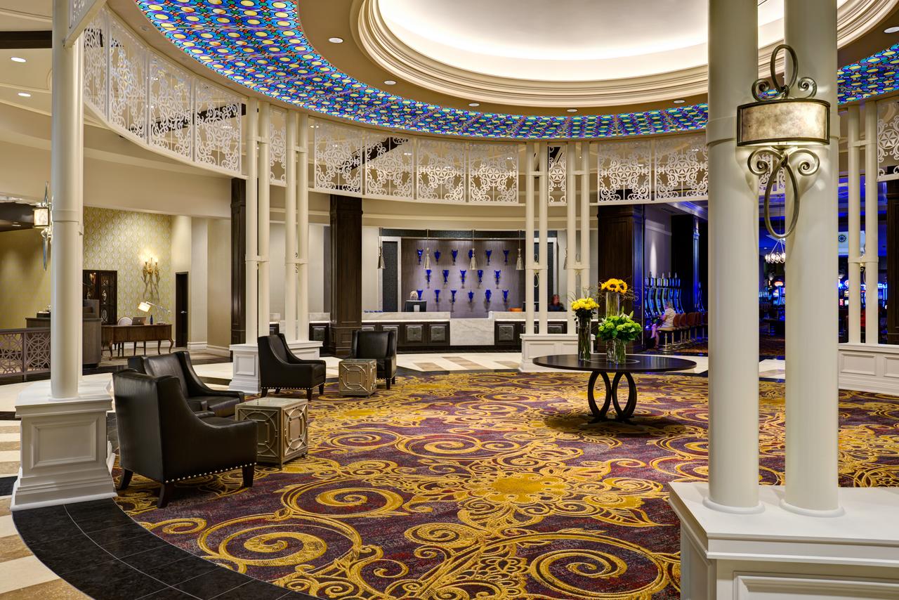 Saratoga Casino Hotel - thumb 5