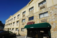 Booking Floral-park Accommodation Los Angeles