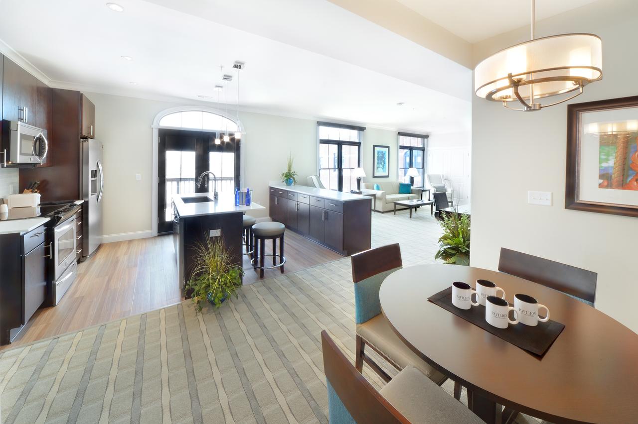 Pavilion Grand Hotel - thumb 20