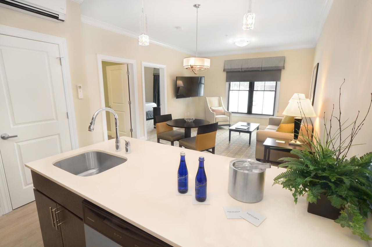 Pavilion Grand Hotel - thumb 13