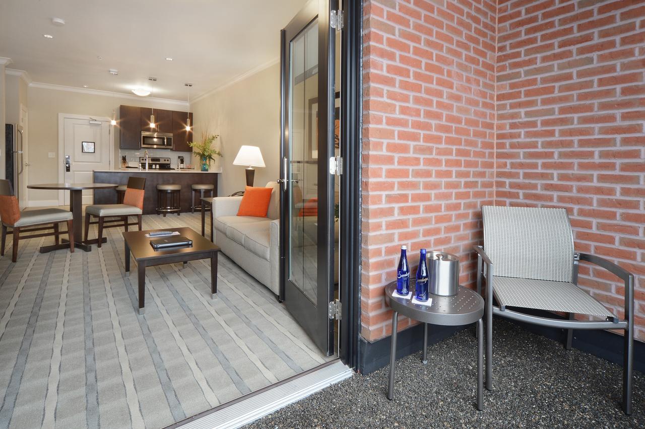 Pavilion Grand Hotel - thumb 15