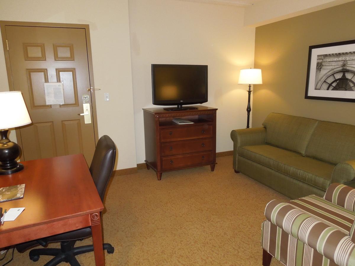 Country Inn & Suites By Radisson, Buffalo South I-90, NY - thumb 24