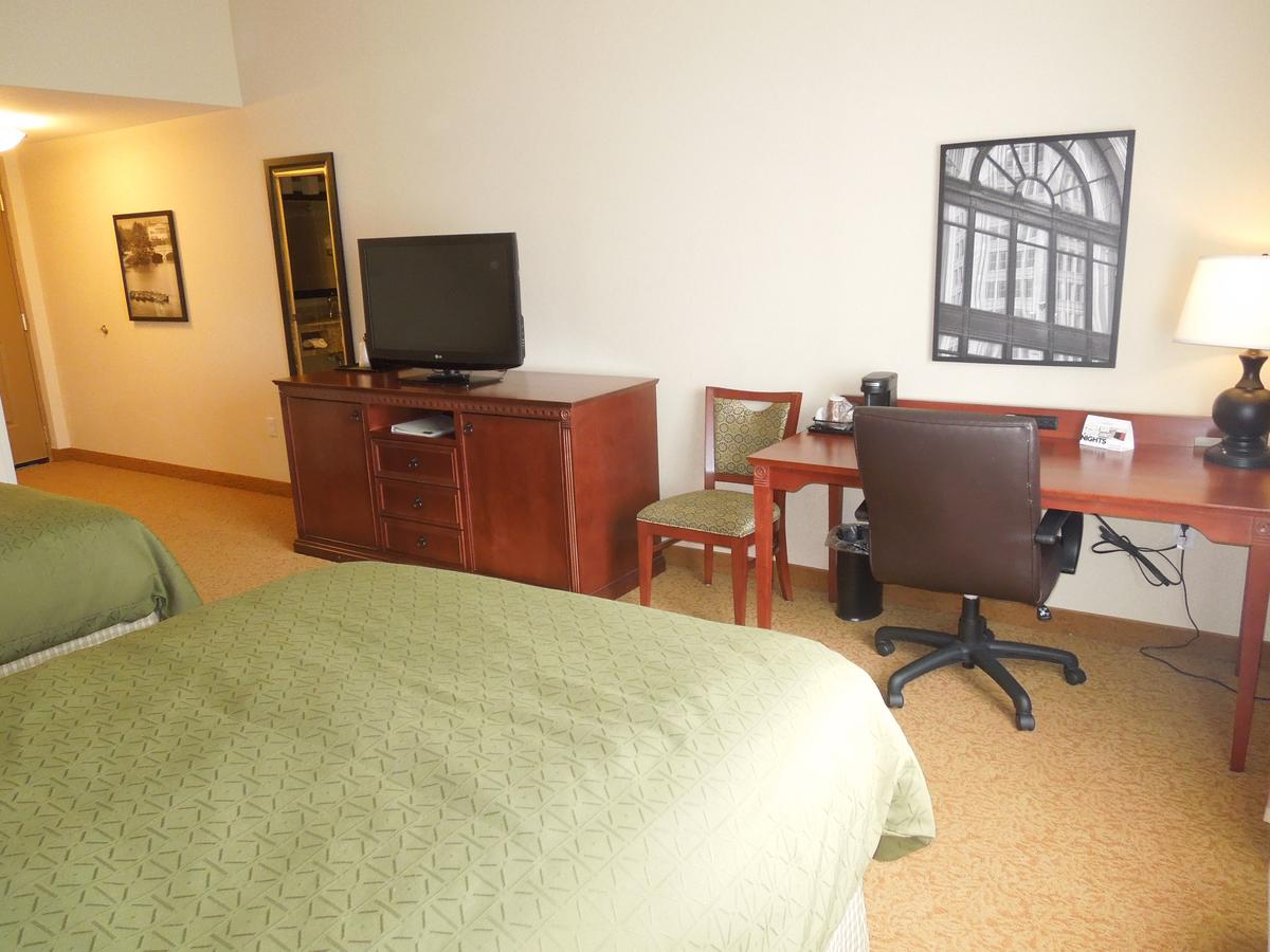 Country Inn & Suites By Radisson, Buffalo South I-90, NY - thumb 30