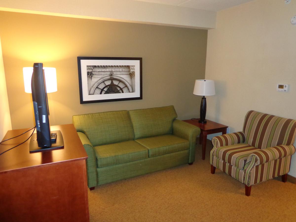 Country Inn & Suites By Radisson, Buffalo South I-90, NY - thumb 36