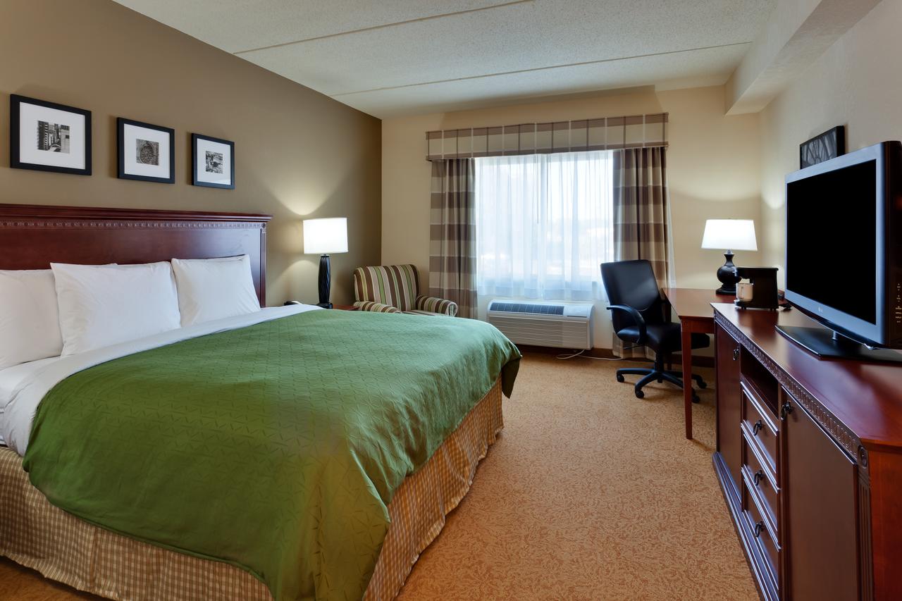 Country Inn & Suites By Radisson, Buffalo South I-90, NY - thumb 33