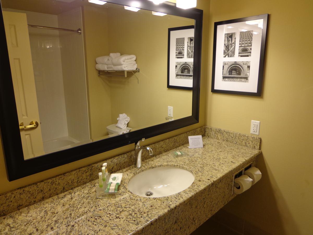 Country Inn & Suites By Radisson, Buffalo South I-90, NY - thumb 44